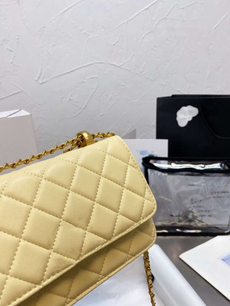 

shoulder bag yellow ladies fashion casual all-match leather soft gold chain shoulder strap high-quality leisure travel