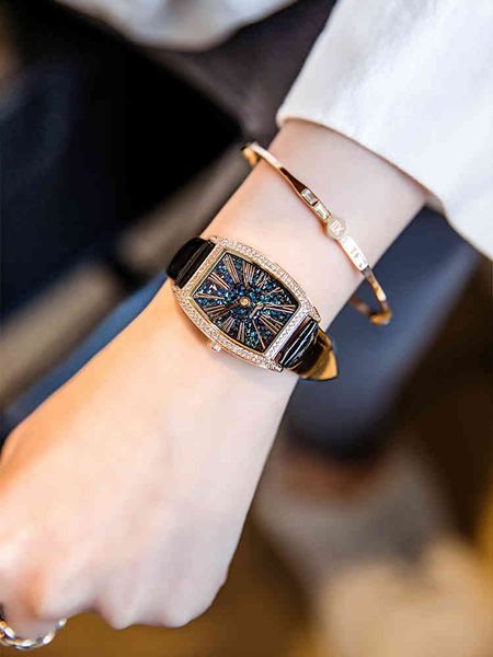 

brand luxury watches classic fashion watch designer watch 2021 swarovski crystal buet women's sky star leather, Slivery;brown