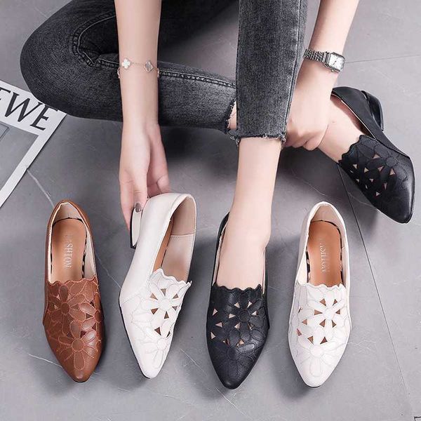 

fashion single sho 2021 summer pointed fashion british style hollow out breathable thick heel large size small leather women's