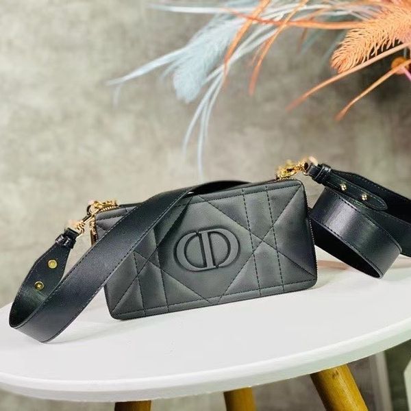 

wholesale quality new leather box layer first one shoulder messenger simple versatile small square bag yw ywluxurys designers bag