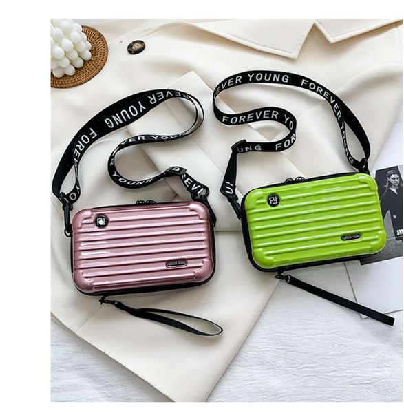 

retro casual women totes shoulder bags female leather solid color chain handbag for fashion exquisite shopping sports