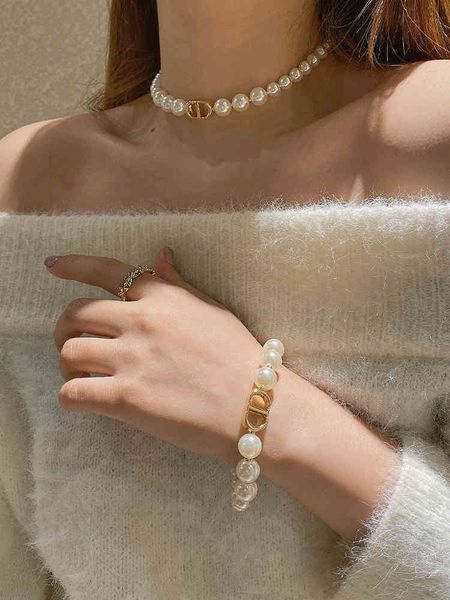 

special offer 2021 luxury designer jewelry 14k real electroplating small fragrance letter size pearl necklace women choker necklace korean f, Silver
