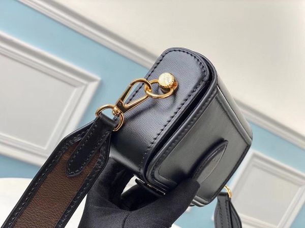 

luxury designer handbag officier leather shoulder bags ladies fashion messenger bag with zipper pocket inside m69841