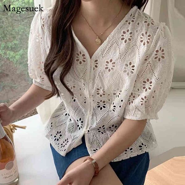 Chic Hollow Bordado V-Pescoço Camisa Mulheres Verão Manga Curta Mulher Blusas Coreano Doce Branco Tops Blusas Mujer 14243 210518