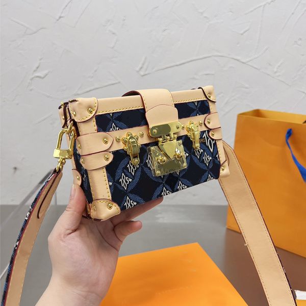 

designer women crossbody bag fashion messenger bag removable wide shoulder strap founder modeling wallets 19cm