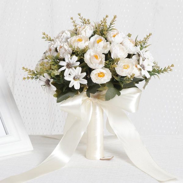 

wedding flowers bride holding flower knot po props dried bouquet sen simulation