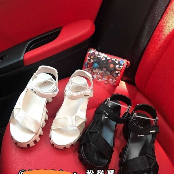 

net red sandals women's summer 2021 new korean thick bottom versatile flat bottom student middle heel zlh, Black