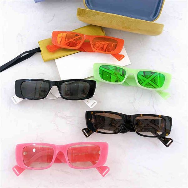 

2022 factory wholesale family's fashion sunglasses same small box, White;black