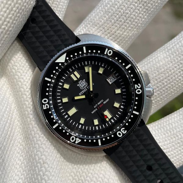 

wristwatches abalone sd1970t pt5000 movement men's automatic mechanical watch waffle strap ceramic bezel steeldive 200m dive design, Slivery;brown