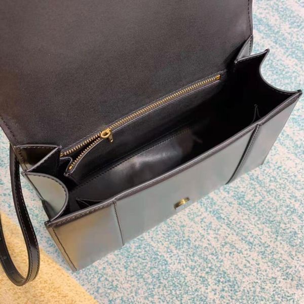 

2022 favorite hourglass bag waterproof messenger bags thread genuine leather letter versatile hasp hard single interior zipper pocket flap p