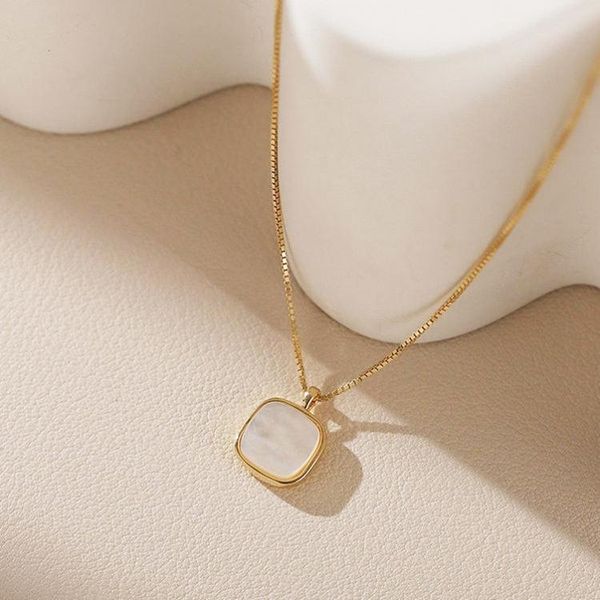 

chains punki 2021 simple natural mother-of-pearl square white shell pendant necklace metal geometric clavicle chain women's jewelry, Silver