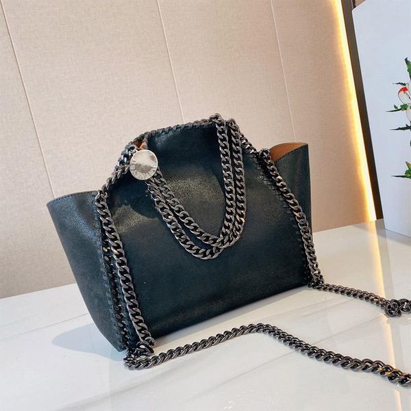 

evening bags 2021 design trendy shoulder for women ladies designer metal chain high capacity versatile casual handbags