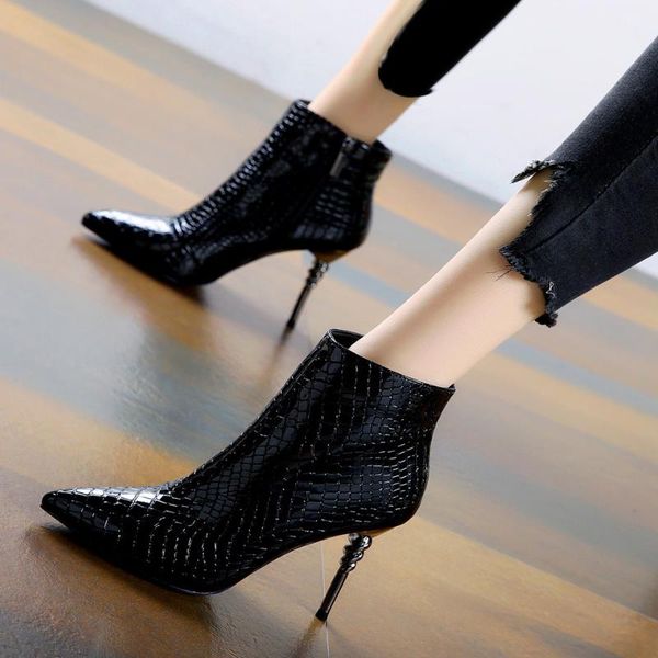 

boots high heel 2021 winter side short fine sharp patent leather woman, Black