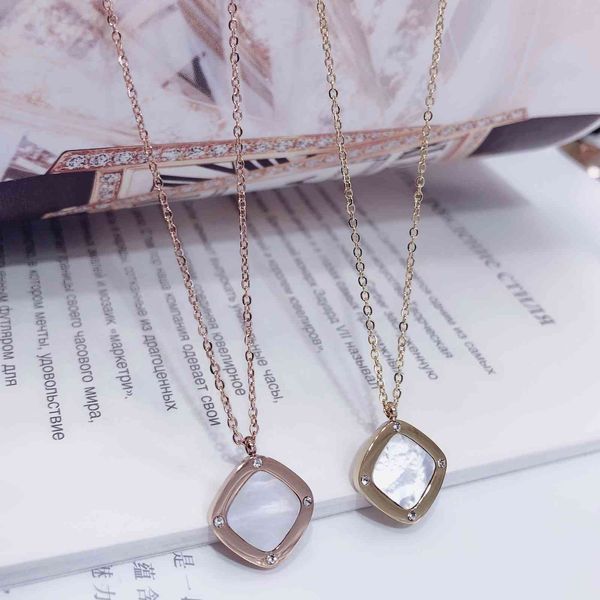 

a diamond middle shell square necklace clavicle chain women's exquisite skin lining jewelry, Silver