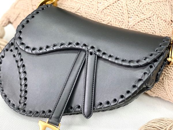 

woman's bags 7a high-end custom quality saddle shoulder bag fashion trend business casual style metal accessories, Black;red