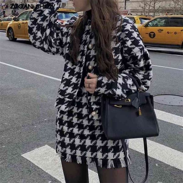 

vintage sweet women pearl button black check gingham plaid blazer high waist mini short skirts long sleeve suits 2 pieces set 210429, White