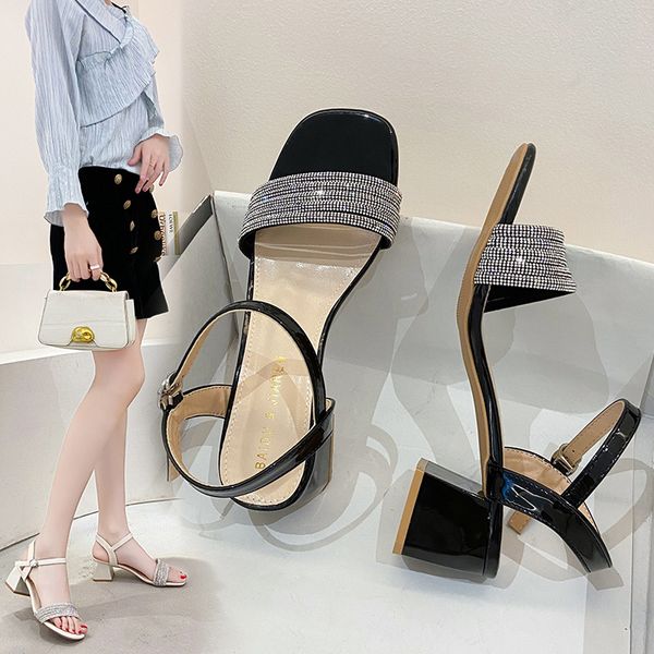 

70% off factory online one line thick heel sandals 2021 summer new fairy fashion students wear buckle women's shoes with high heels, Black