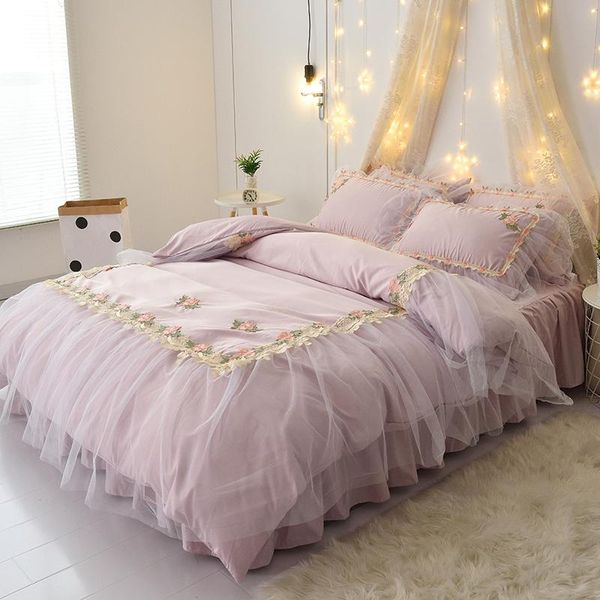 

princess style lace edge patchwork home bedding set 4 pcs bed skirt duvet cover pillowcase refreshing comforter sets