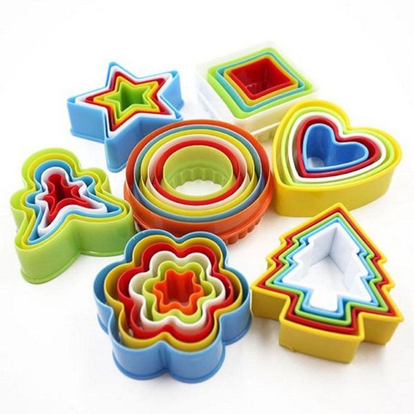 

2019 new colorful child baby multi-shape plastic mold cookie biscuit cutter mould pastry maker tools randomly sent 1 set