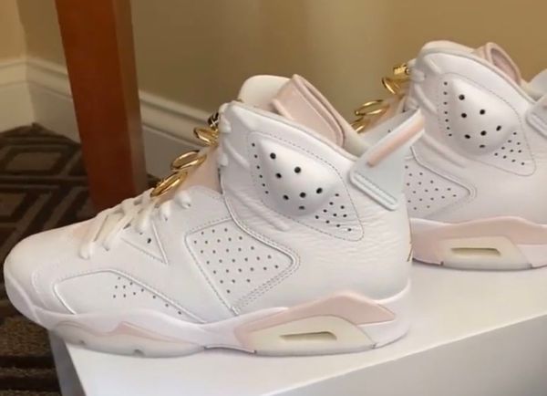 

shoes released 6 gold hoops men basketball 6s white barely rose-sail-metallic mens womens sneakers trainers sports dh9696-100