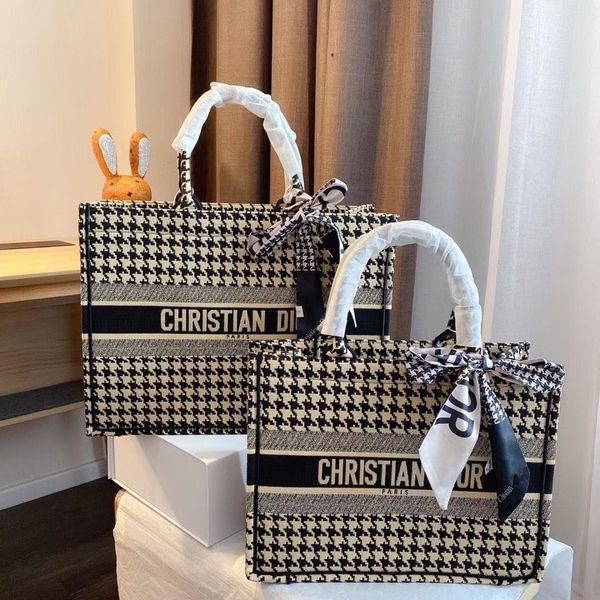 

louis vutton bagwomen 2020 new embroidery tote bag mommy underarm hand hand shopping bag large capacityf bag