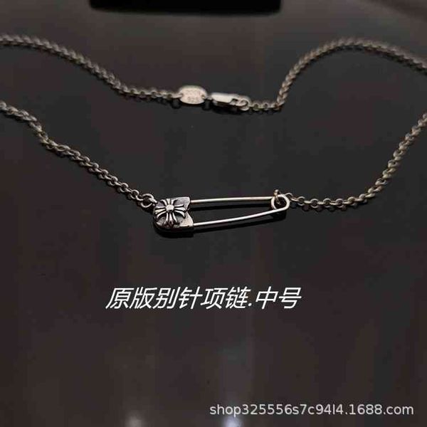 

croft thai silver ch fashion hip hop pin girl necklace chrome/hearts, Red;brown