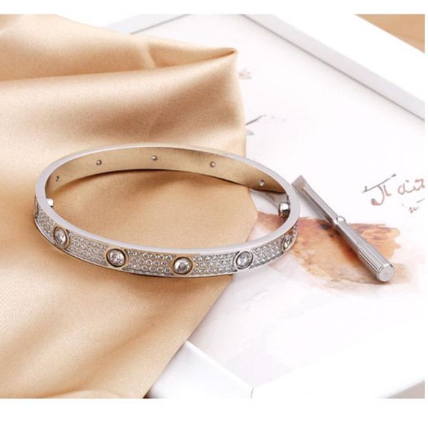 

charm bracelets christmas gifts, high-quality love bracelets, classic and fashionable ladies accessories,, Golden;silver