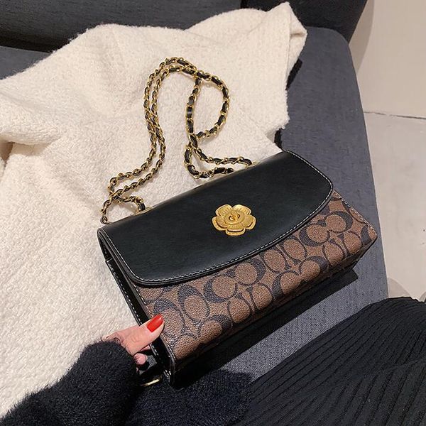 

factory outlet womens leathers shoulder bags street fashions rivet underarm bag large flip printed polka dot handbags joker leather fashion, Black;red
