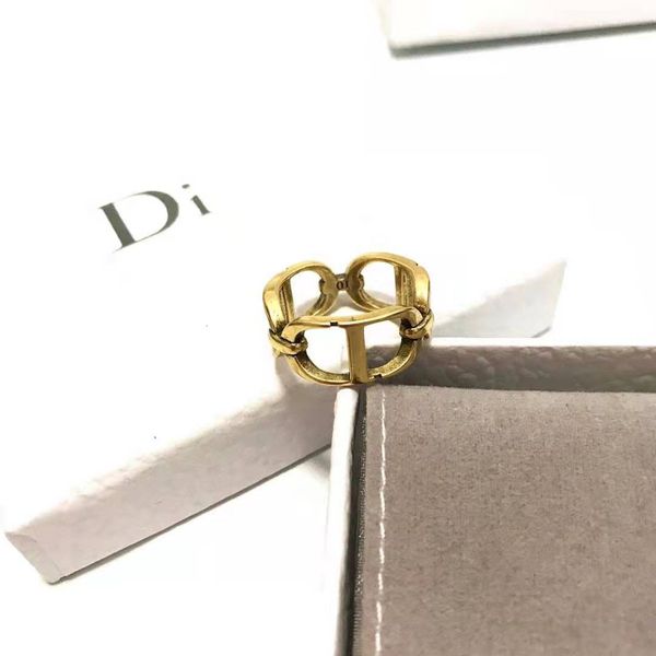 

designers luxury fashion d cd letter medieval di family simple ring female fashion trend, Red;brown