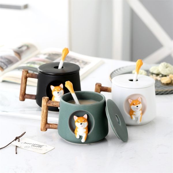 Tazza in ceramica per cartoni animati Simpatico modello 3D Shiba Inu con coperchio Cucchiaio Regalo preferito per le ragazze Birra Tè al latte Coppia Acqua potabile Tazza di caffè 220311