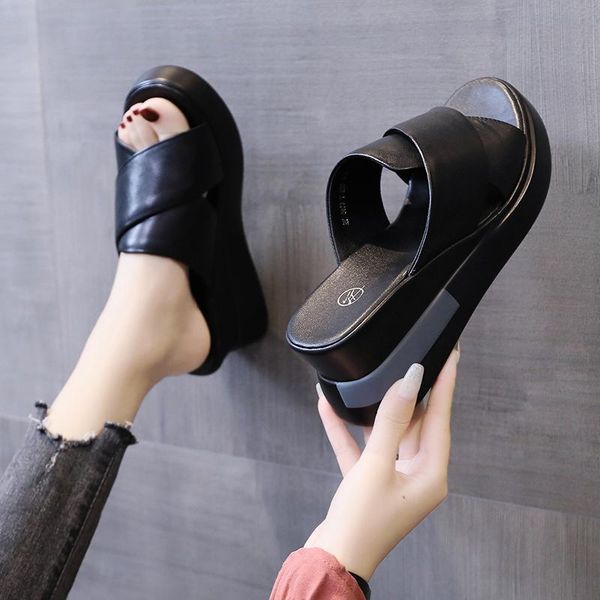 

slippers rubber shoes woman 2021 platform pantofle luxury slides med summer designer flat fashion scandals pu fretwork, Black