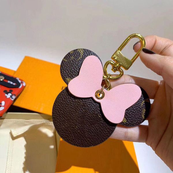 

2021 luxury designer long keychain car key ring mens and womens fixed bag pendant accessories, Silver