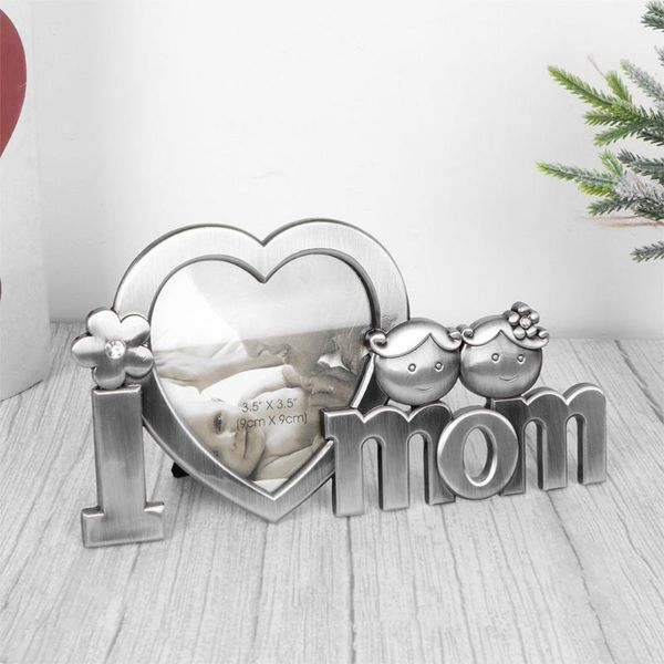 

2pcs creative po frame metal picture holder gift for mother's day frames