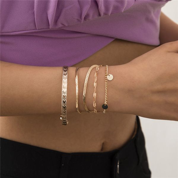 

hip hop multi element chains bracelets metal punk circle piece pendant hand jewelry women alloy relief heart bangle european accessories, Black