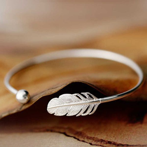 

silver feather bracelet adjustable opening bracelet ball cuff bangle bracelet lady jewelry simplicity accessories q0719, Black