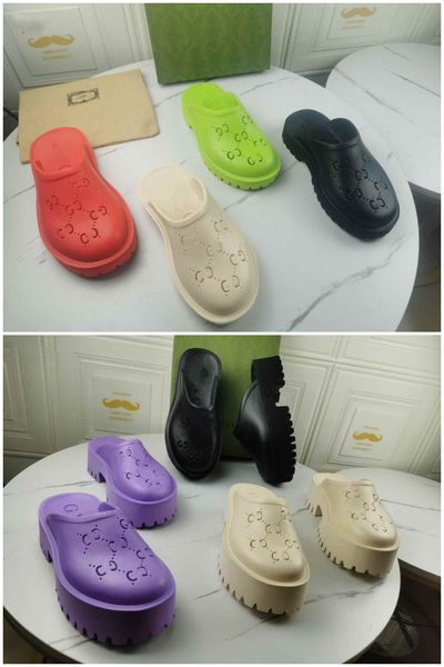 

the latest men's slippers women's sandals in 2021, flat hollow carved design, comfortable and breathable upper feet, with packagin, Black