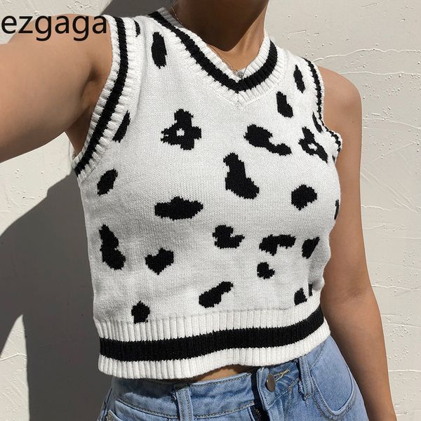 Ezgaga Pullover Weste Frauen Casual Kuh Streifen V-ausschnitt Ärmellose Crop Tops Milch Weiß Schwarz Damen Gestrickte Weste Straße Herbst Tank 210430