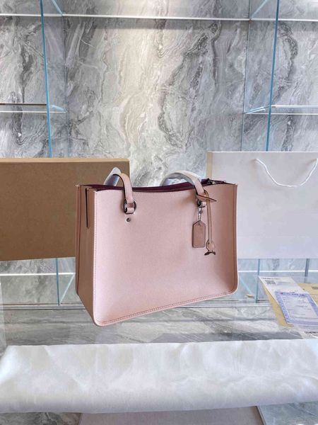 

2021 litchi cowhide tyler carryall bag bag metal pendant simple commuter shopping ypvk zks4 luxuryss designerss yw