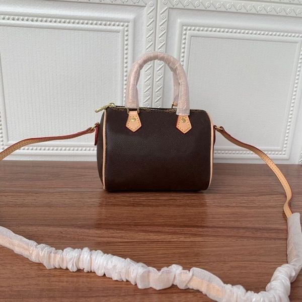 

handbag women luxurys designers bags 2021 crossbody bag selling female nano speed purse zhouzhoubao123