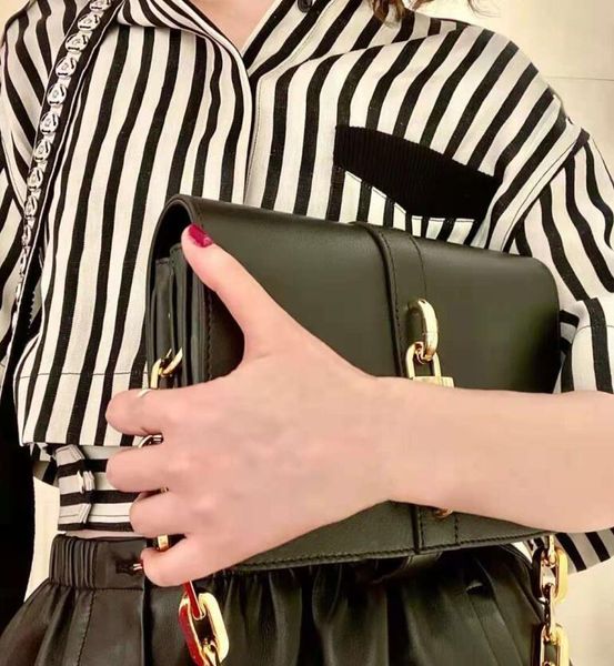

handbag women luxurys designers bags 2021 crossbody bag rendez vous should purse zhouzhoubao123