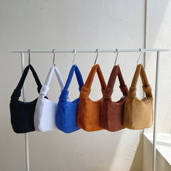 

winter korean new women's fashion popular single shoulder simple hand candy color plush armpit bag