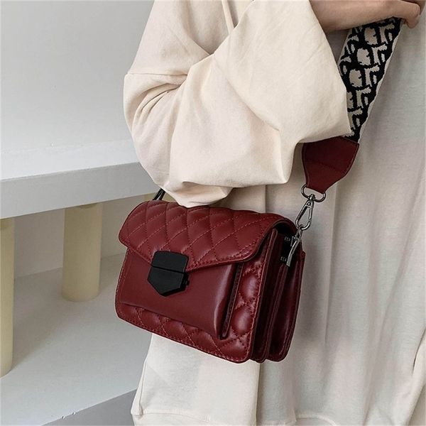 

designer sale new style small square bag fashion messenger versatile shoulder bag soft leather mobile phone wallet wholesale store 12