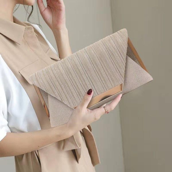 

backpack style 2021 european and american fashion dinner hand bag lady chain one shoulder celebrity