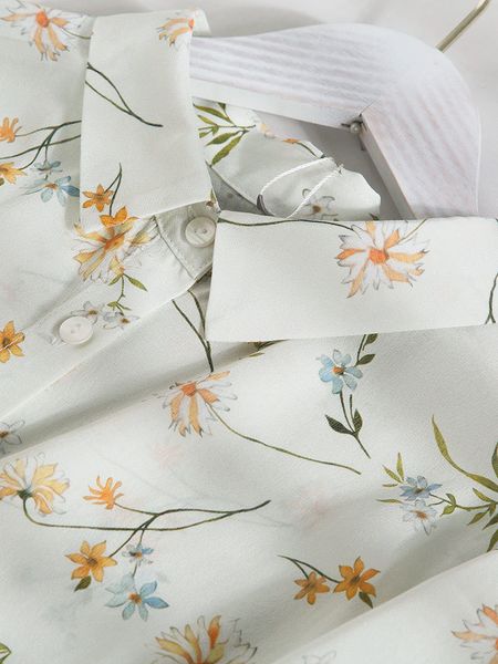 

blouses fresh color series white background small flower printing mulberry silk shirt women's long sleeve square neck top