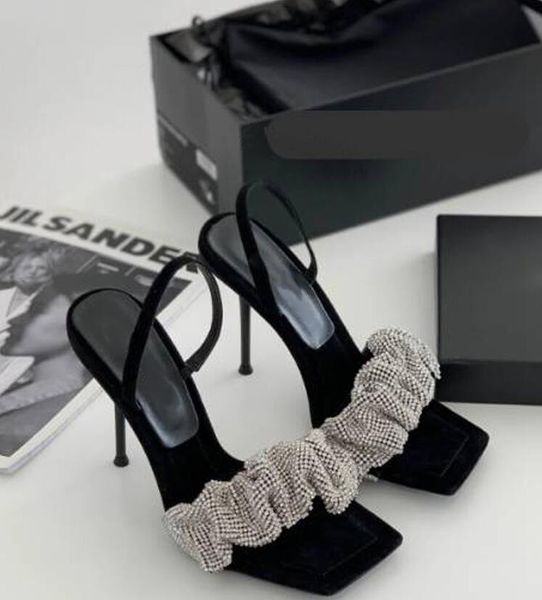 Sapato de salto alto de couro envernizado estilo designer de luxo de alta qualidade 2021 sandálias femininas com letras exclusivas vestido sexy Adercvbdf