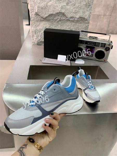 

2022 high-end designer women's 35-45 shoes designer high-quality canvas casual shoes spring and autumn fashionable and comfortable outd, Red;white