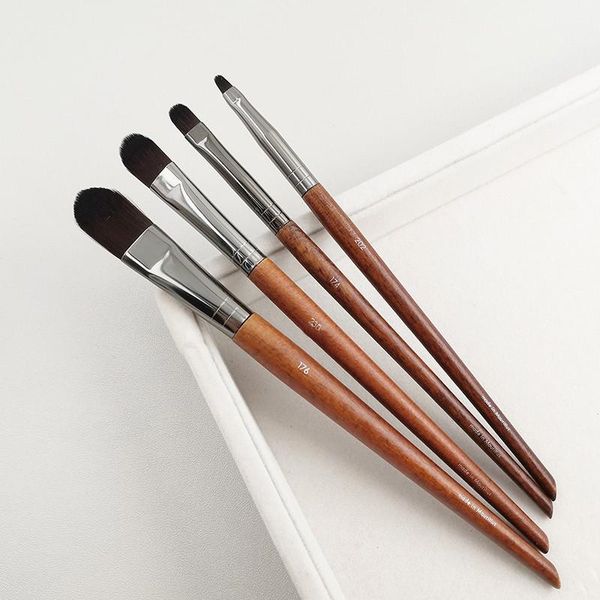 

makeup brushes #174 #176#202 small concealer brush for dark circlestear groove lying silkworm straight fiver flat precision women