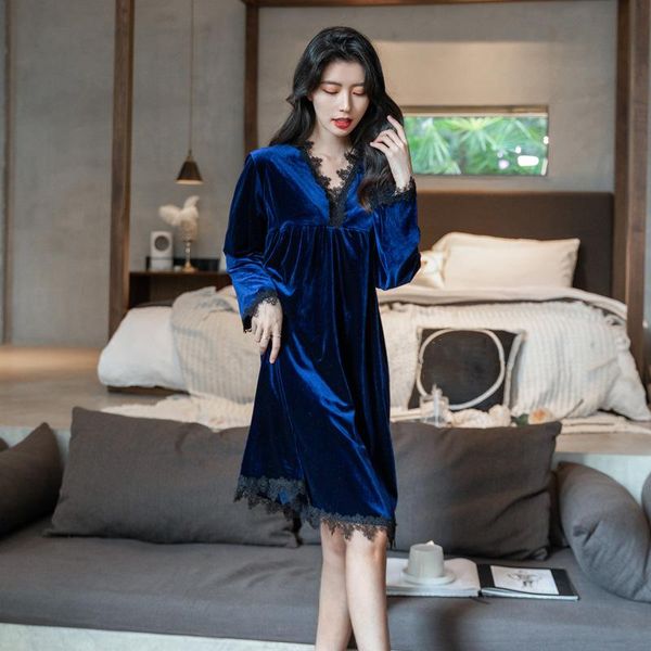 

women's sleepwear plus size long sleeve nightgowns sleepshirts winter velvet v neck lace knee length night dress, Black;red