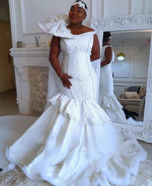 

other wedding dresses plus size mermaid off shoulder lace applique beading bridal gowns tiered ruffles backless dress, White