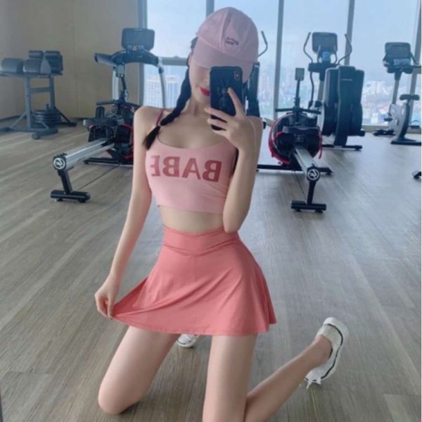 

sports running yoga letter vest + anti light casual shorts skirt, Gray